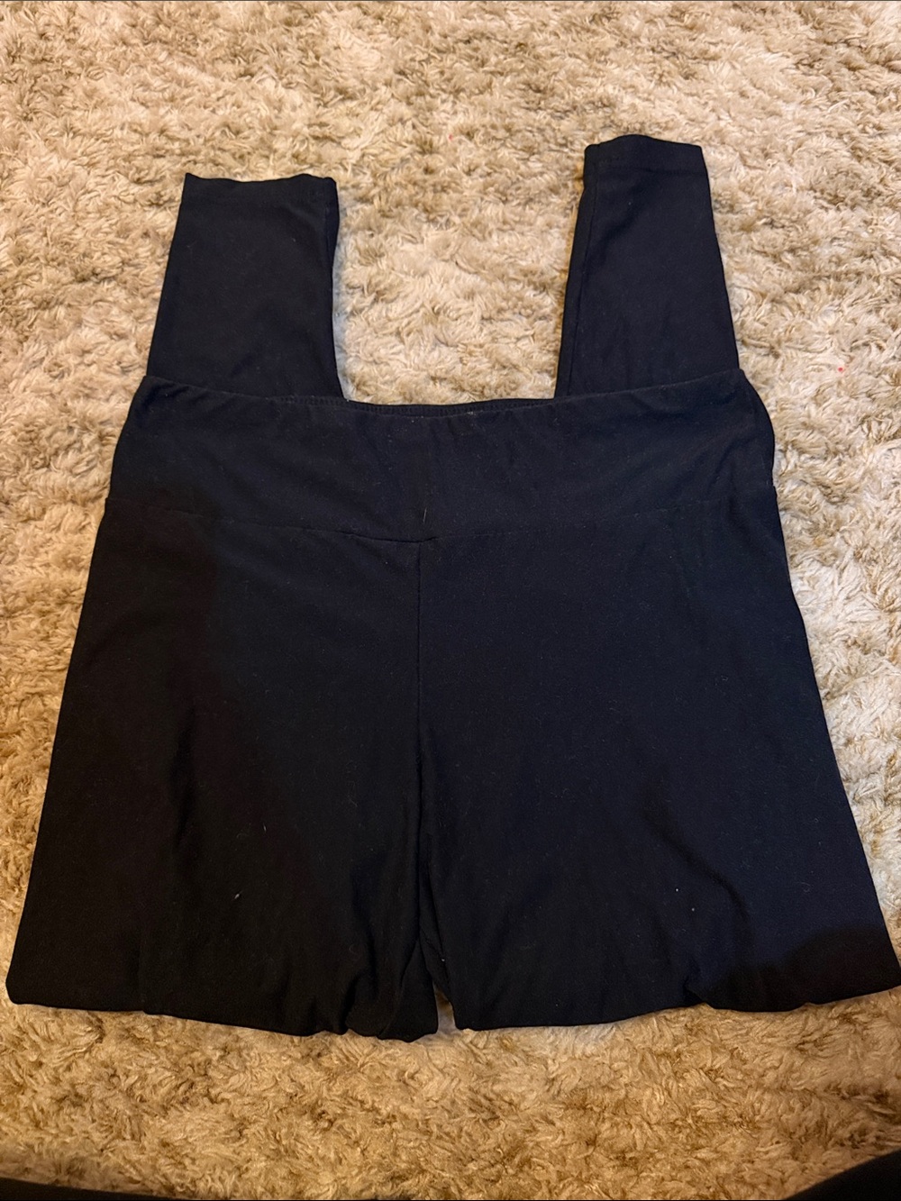 Women’s Black Stretch Pull-On Shorts